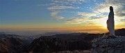 52 Luci del tramonto alla Madonnina del Costone (1195 m)